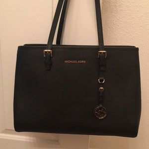 Michael Kors tote